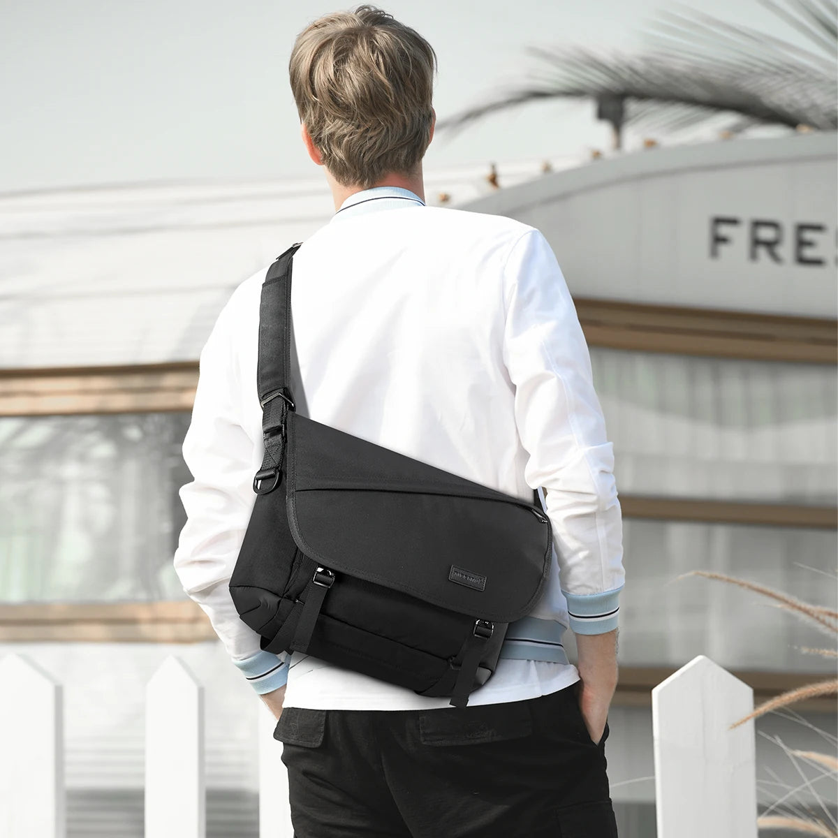 Tigernu Men Messenger Bags Shoulder Bag Light Weight Chest Bags For Men Casual Sling Bag Male Crossbody Bag Laptop Bag Messenger