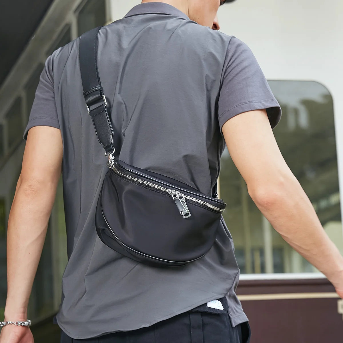 HK Casual Men's Shoulder Bag Waterproof Crossbody Bag Oxford Lightweight Messenger Bag Travel Hiking Cycling Chest Pack Satchel