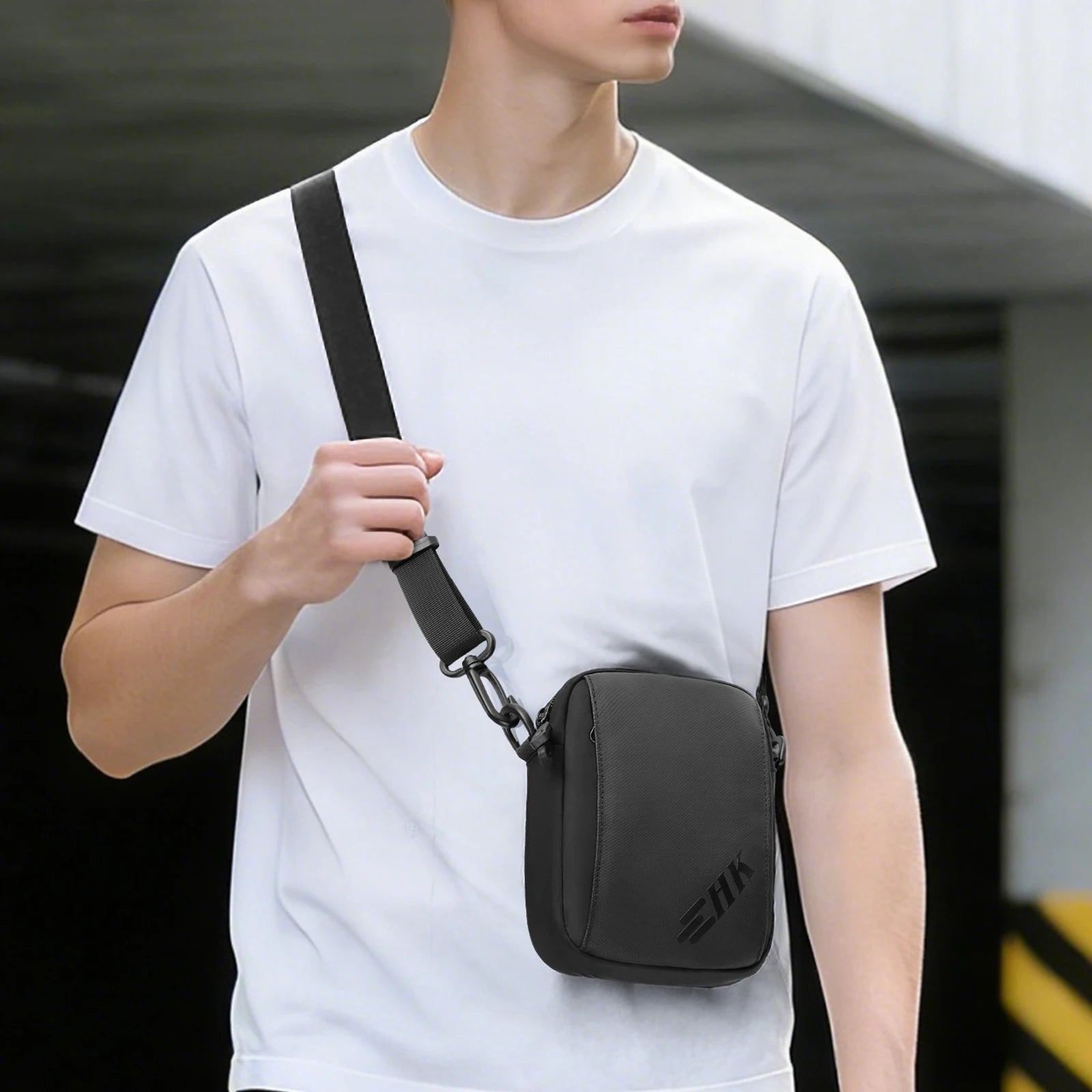 HK Casual Crossbody Bag Men's Shoulder Bag Small Sling Chest Bag Waterproof Wallet Phone Pouch Travel Daily Messenge Bag for Men