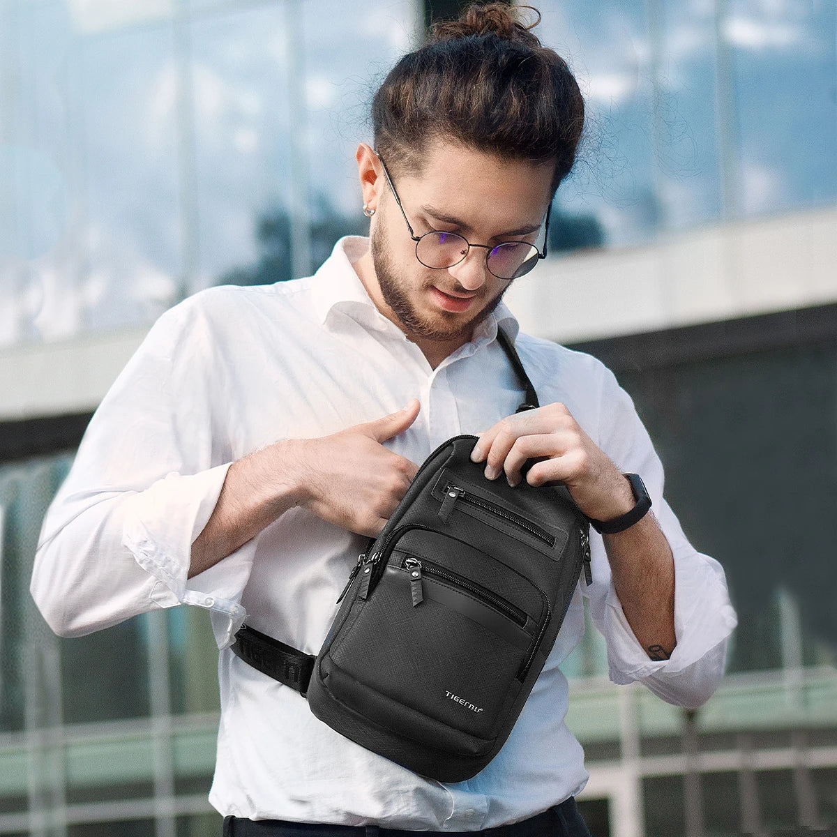 Tigernu Men Sling Chest Bag 7.9 Inch Tablet Crossbody Bag Anti Wrinkle Waterproof For Daily Travel